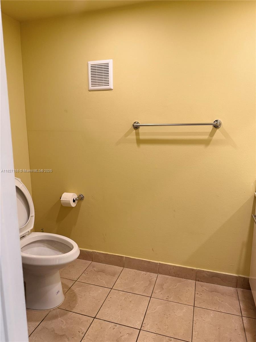 THE BEACH CLUB FONTAINEBL - Residential