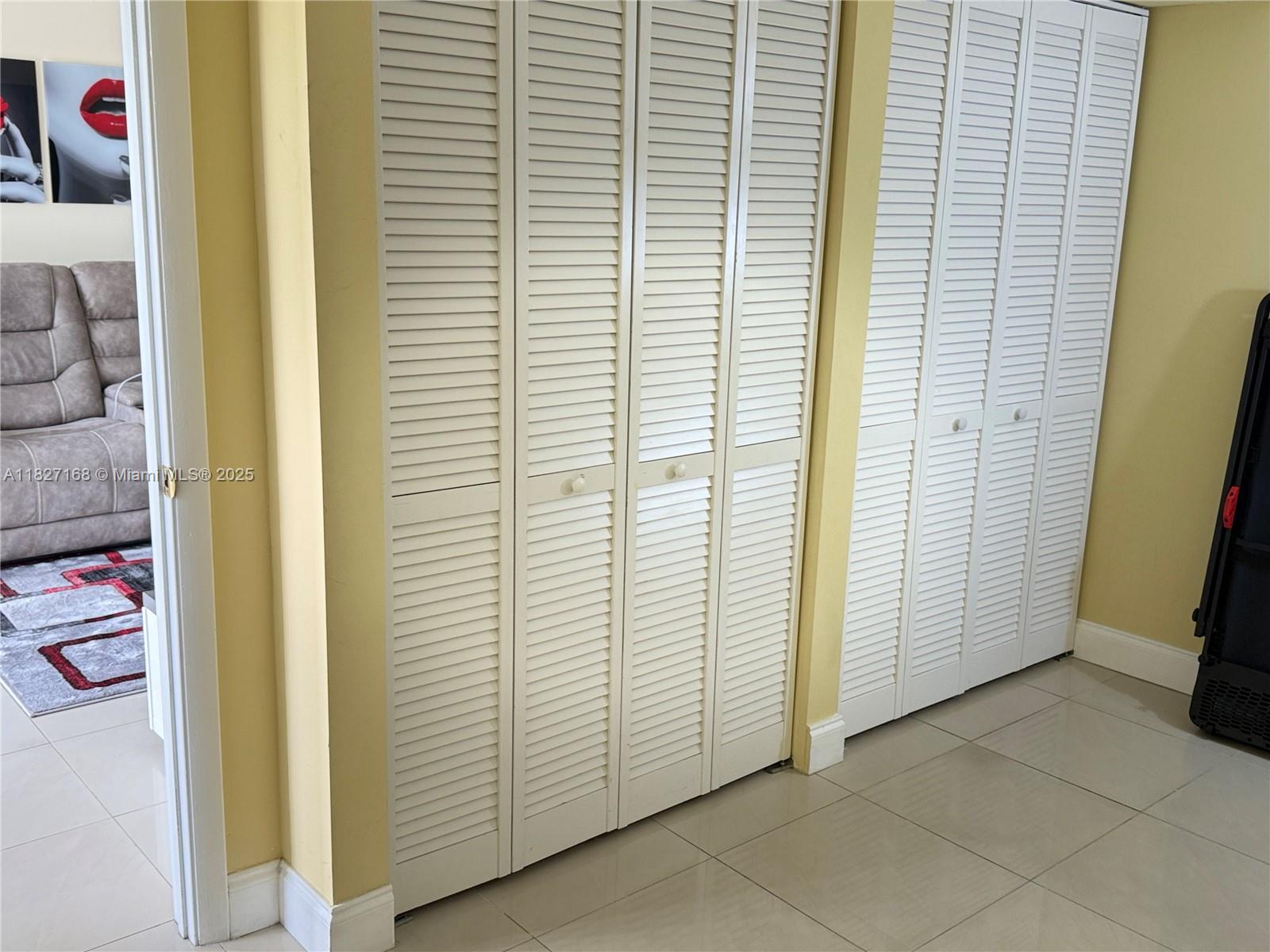 THE BEACH CLUB FONTAINEBL - Residential