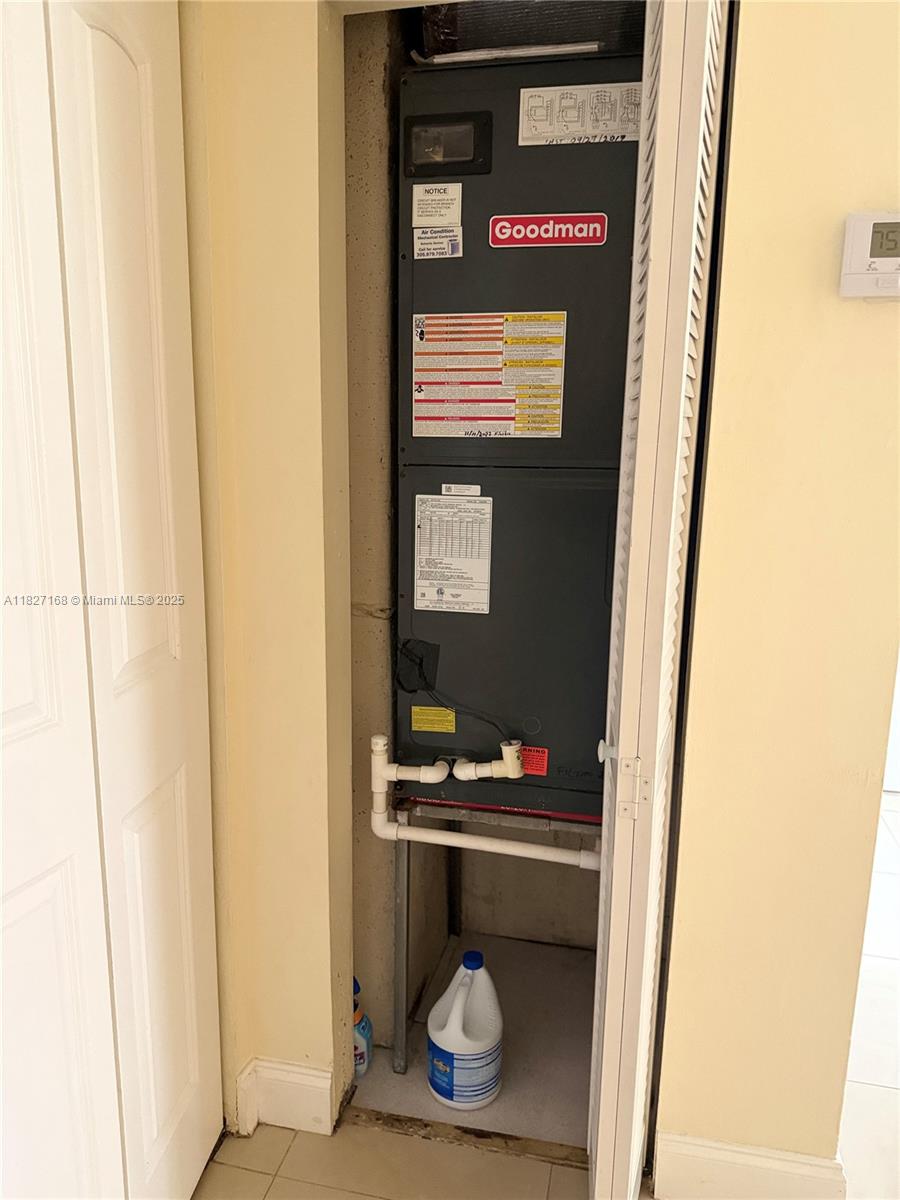 THE BEACH CLUB FONTAINEBL - Residential