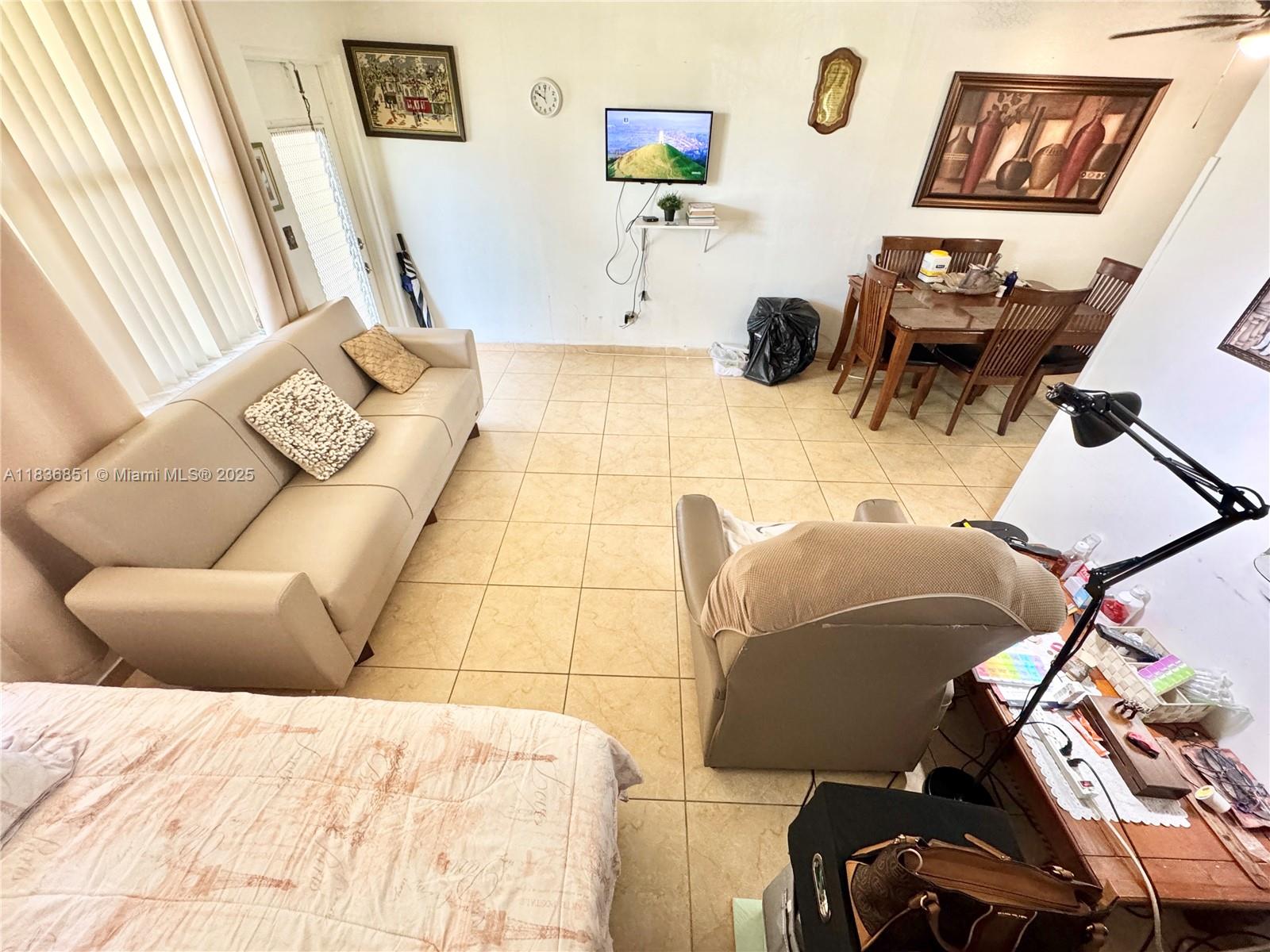 9021 Sunrise Lakes Blvd 104, Sunrise, FL, 33322/$75,000 4 9021 Sunrise Lakes Blvd 104