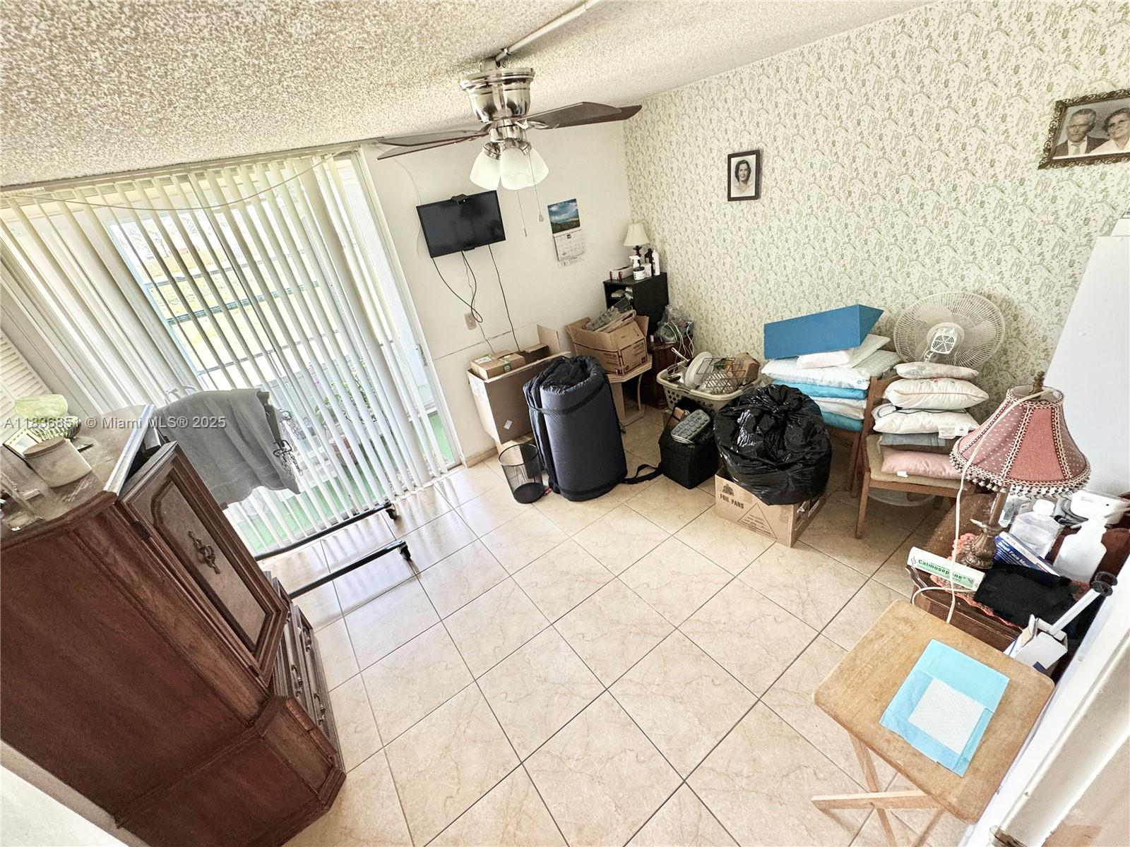 SUNRISE LAKES 89 CONDO - Residential