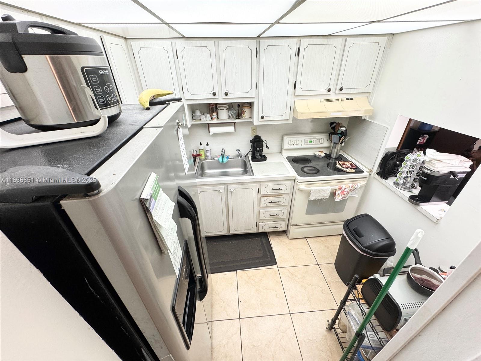 SUNRISE LAKES 89 CONDO - Residential