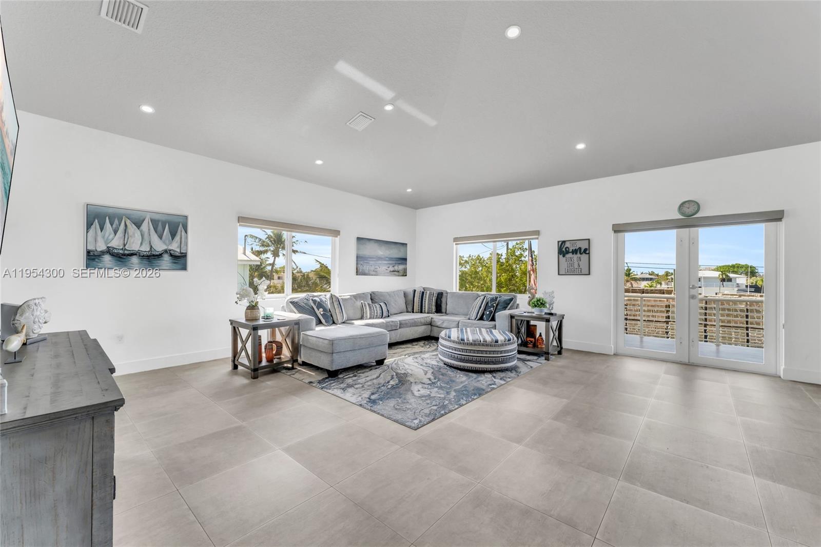 KEY LARGO BEACH - Residential