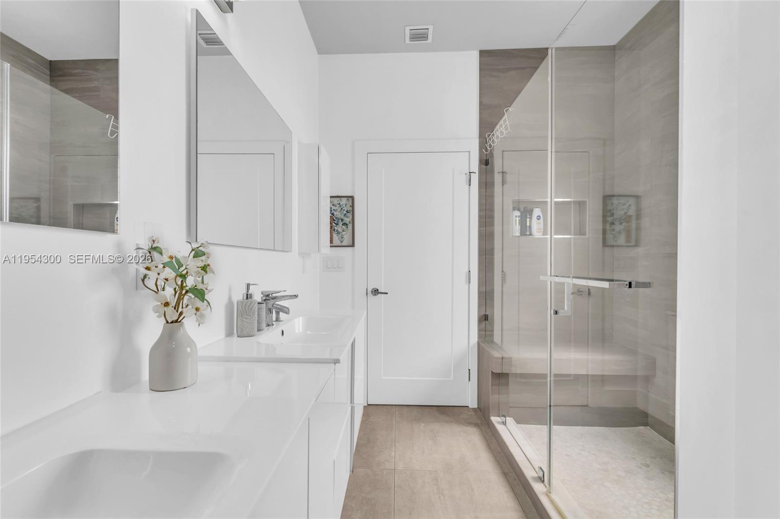 KEY LARGO BEACH - Residential