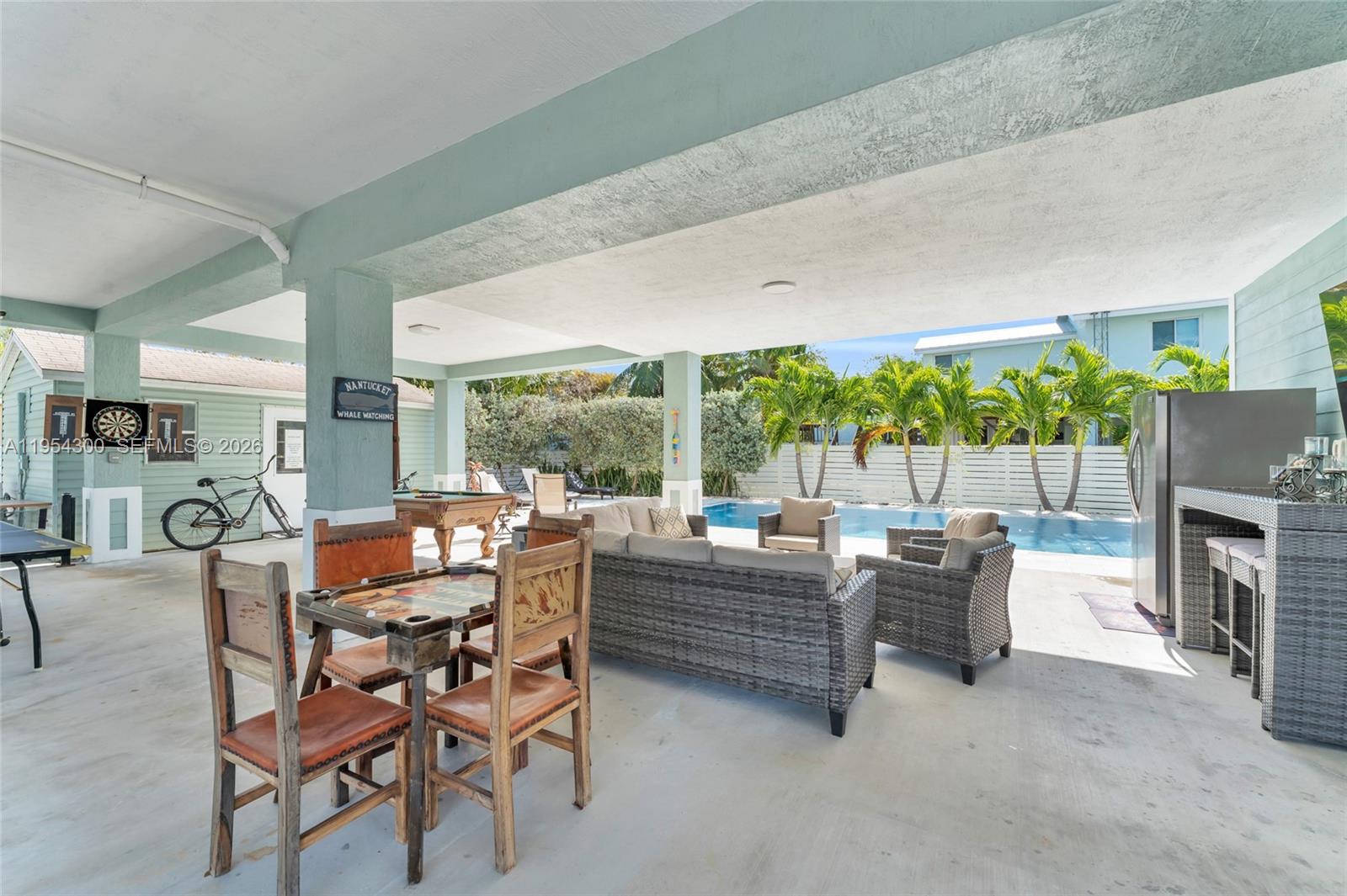 KEY LARGO BEACH - Residential