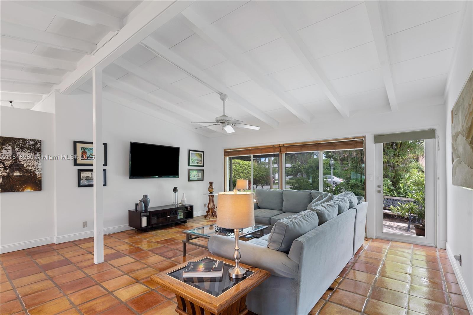 2531 Sugarloaf Ln