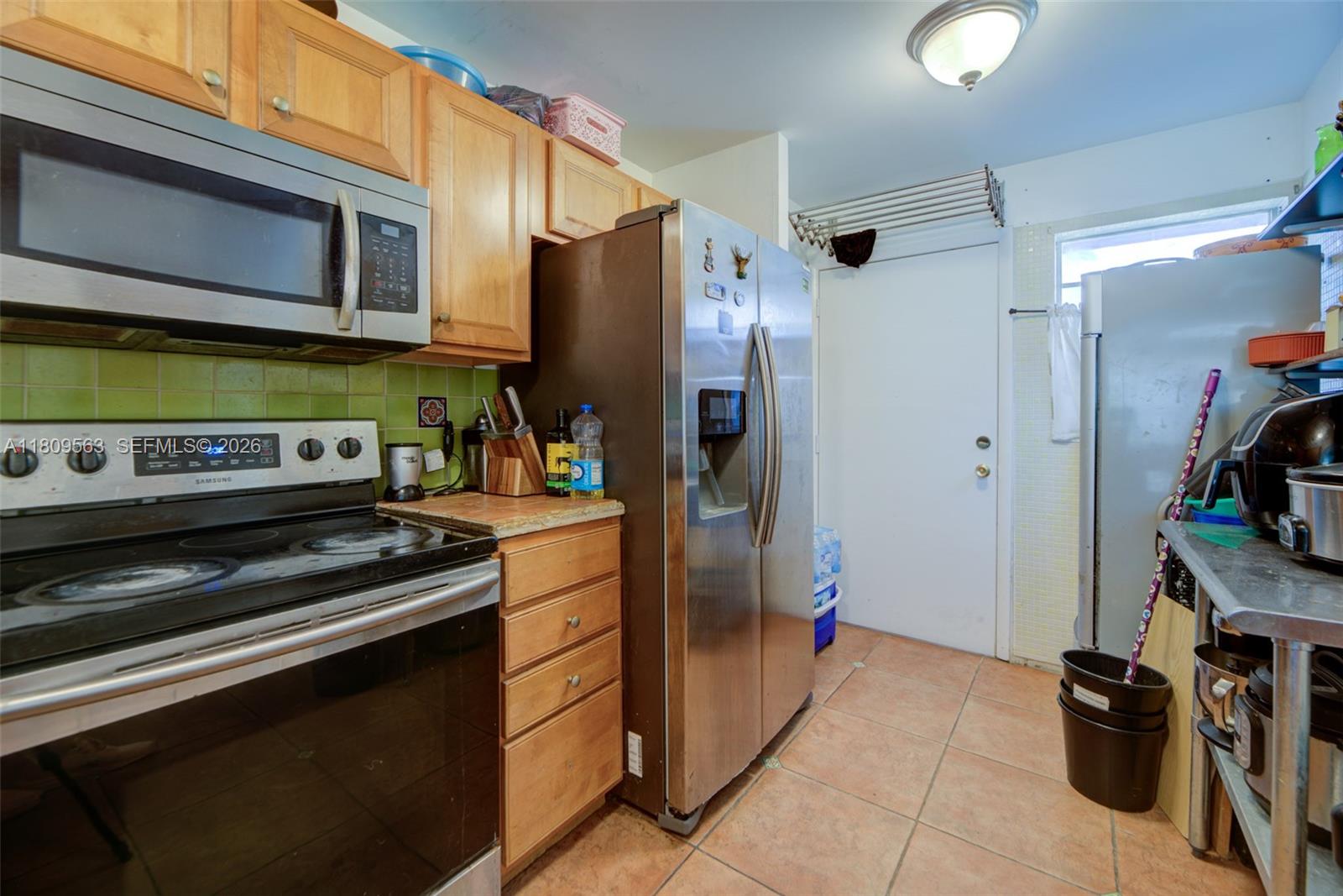 JADE WINDS GROUP - - Residential