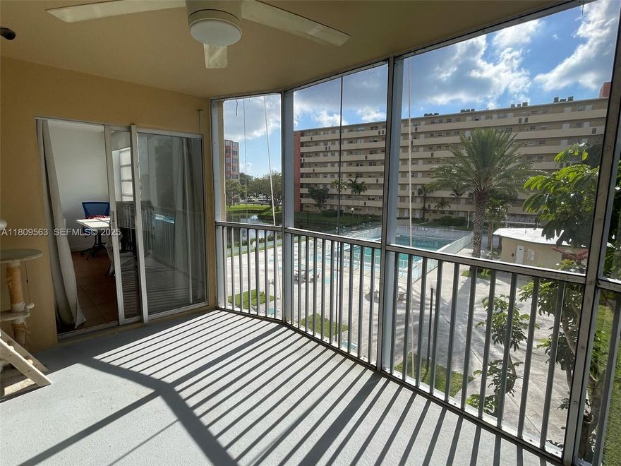 Amazing Condo for sale at a great price.
 Convenient Split floor 2 beds 2 full baths. Spacious 1,315 SF with amazing views of the pool area. Huge Enclosed balcony 
Very well-maintained and ready for the next buyer's updates. Tile thru- out. Must see