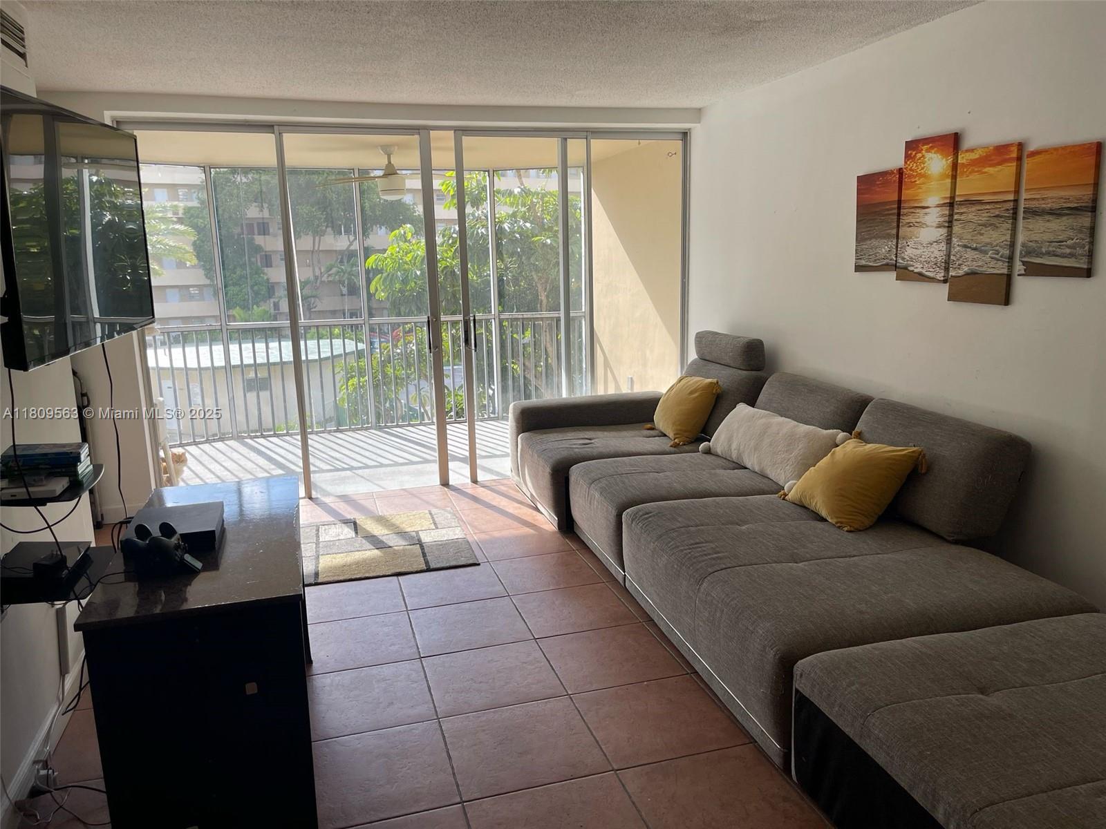 Property for Sale at 1770 Ne 191st St 316-1, Miami, Broward County, Florida - Bedrooms: 2 
Bathrooms: 2  - $170,000