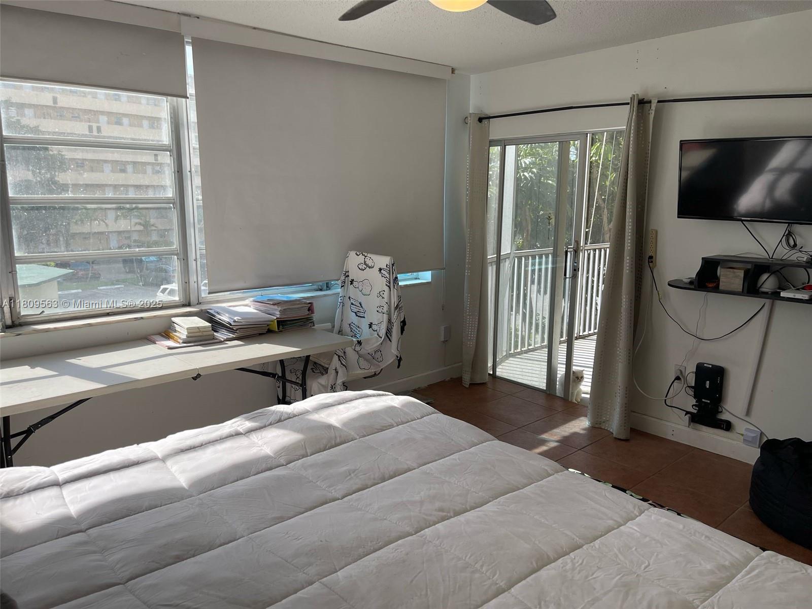 JADE WINDS GROUP - - Residential