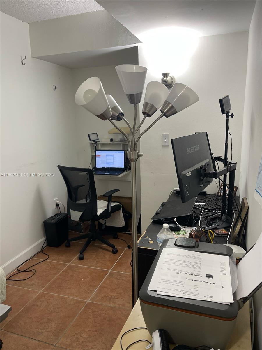 JADE WINDS GROUP - - Residential