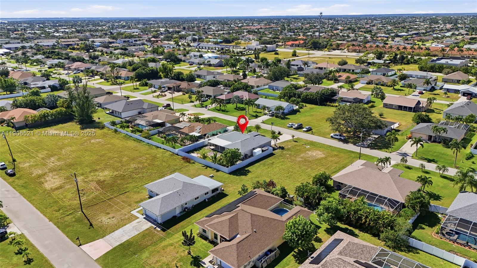 CAPE CORAL - Residential