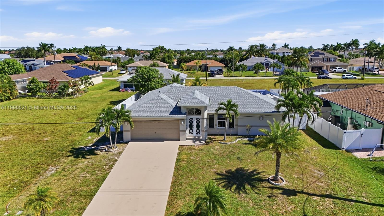 CAPE CORAL - Residential