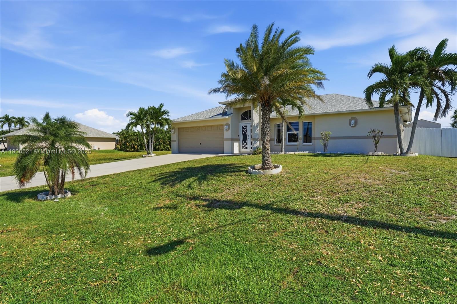 CAPE CORAL - Residential