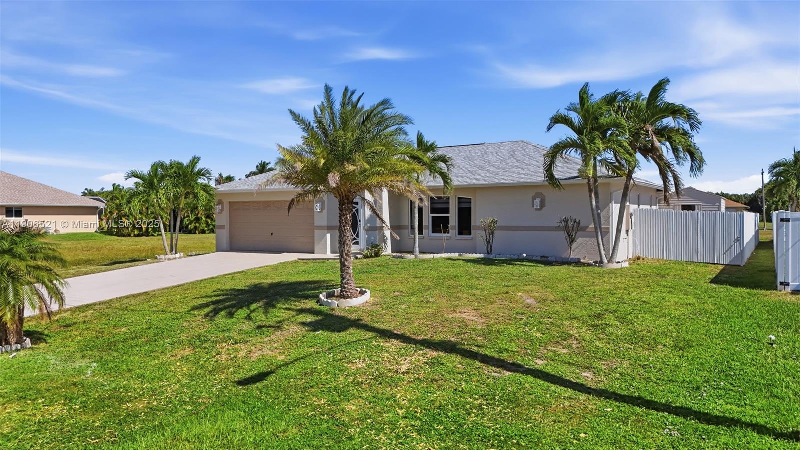 CAPE CORAL - Residential