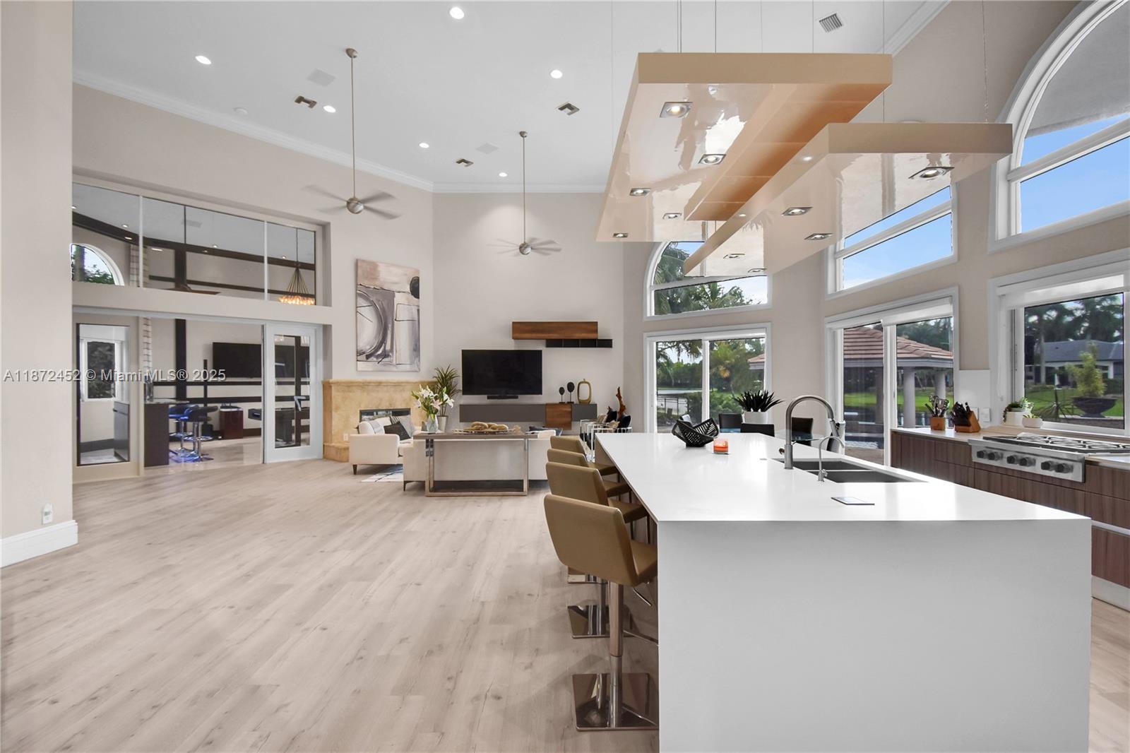 WINDMILL RANCHES ESTATES - Residential