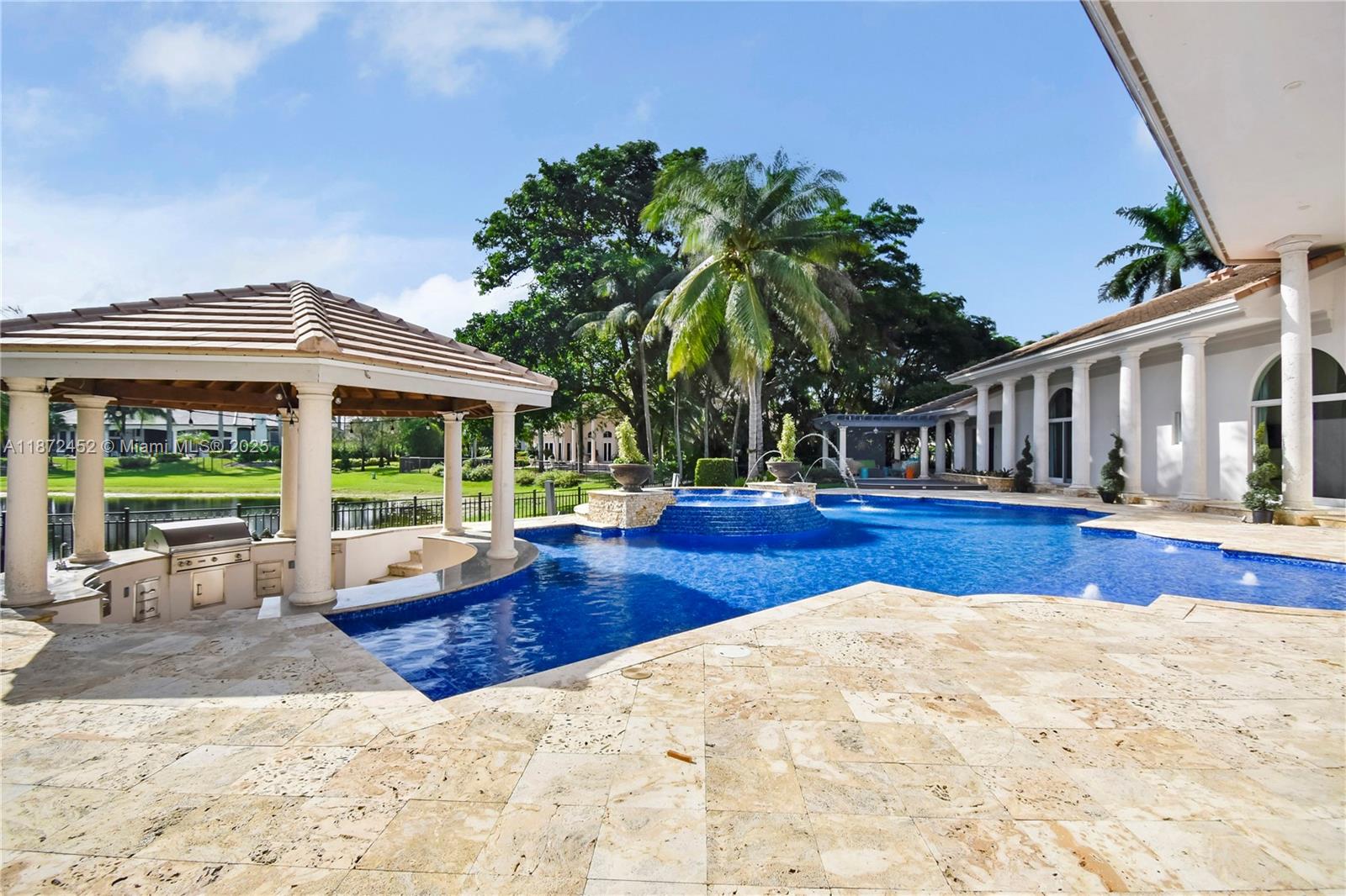 WINDMILL RANCHES ESTATES - Residential