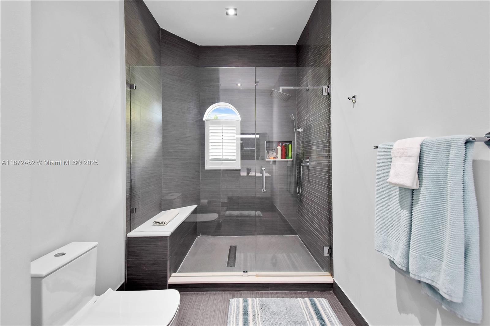 WINDMILL RANCHES ESTATES - Residential