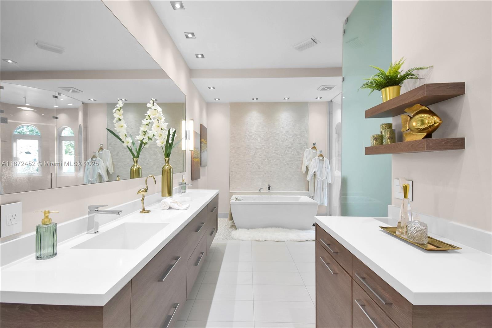 WINDMILL RANCHES ESTATES - Residential