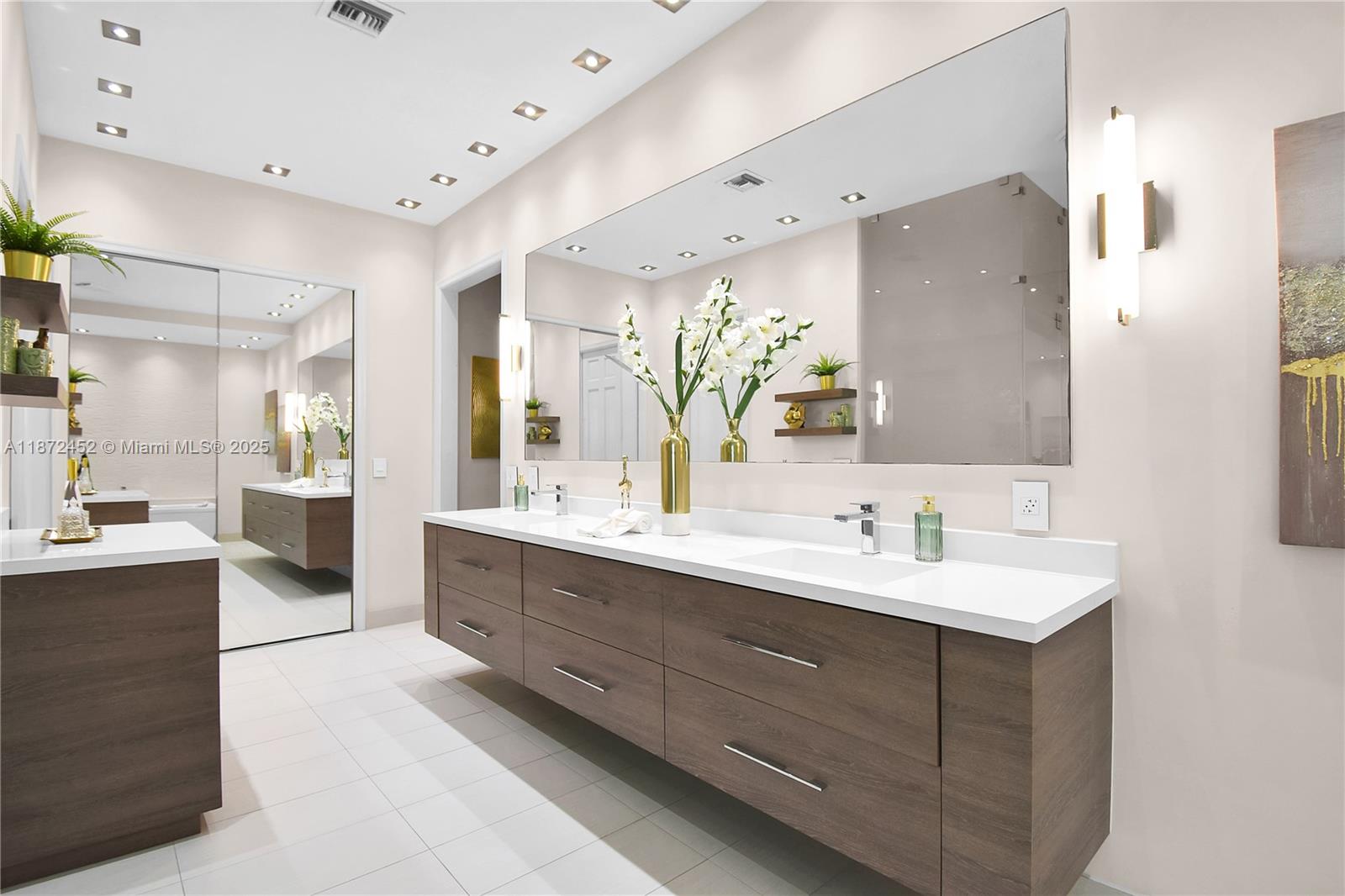 WINDMILL RANCHES ESTATES - Residential