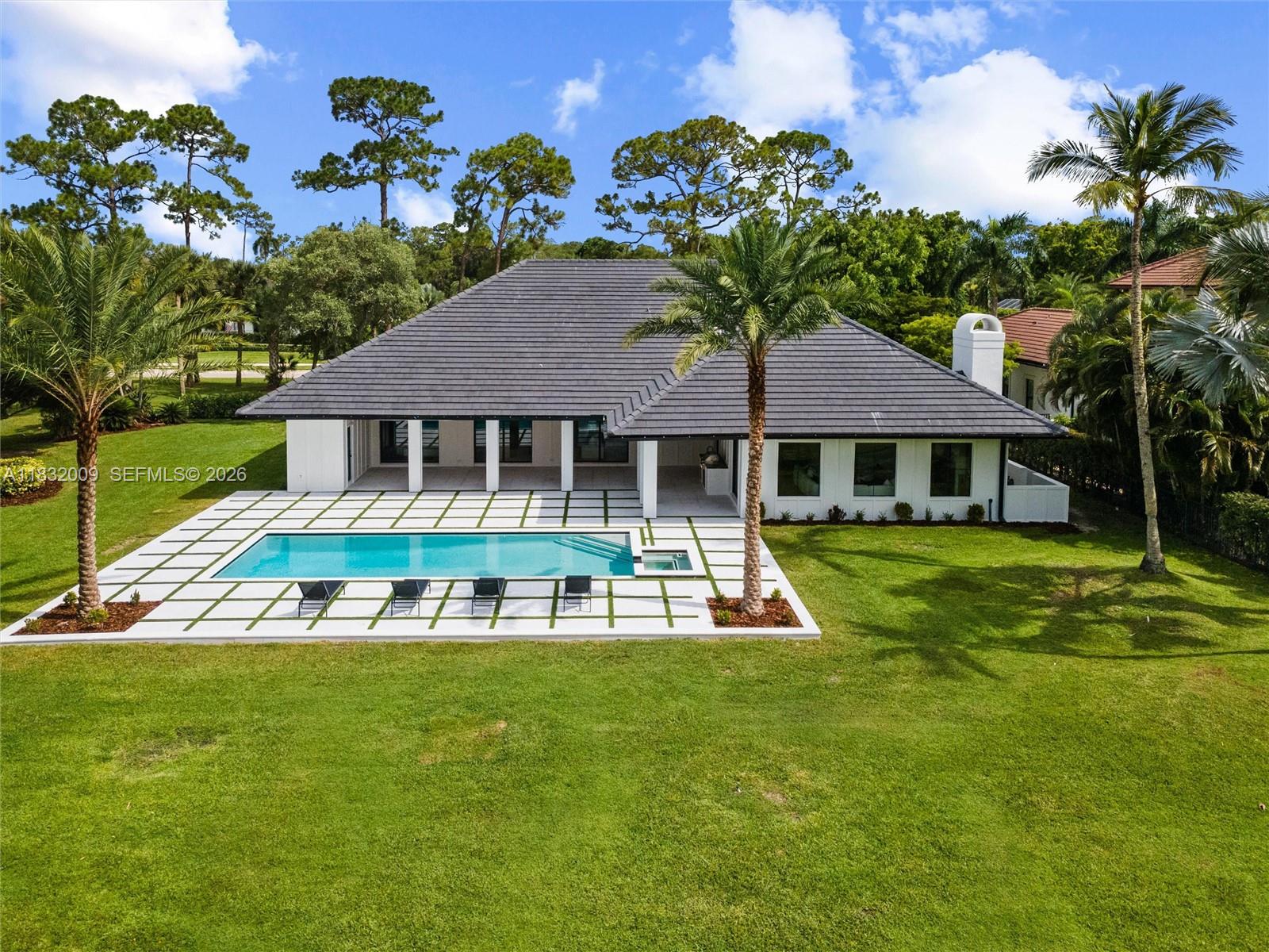 BREAKERS WEST - Residential