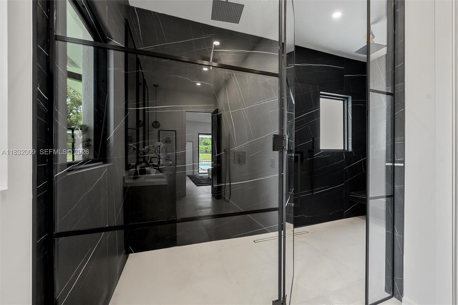 BREAKERS WEST - Residential