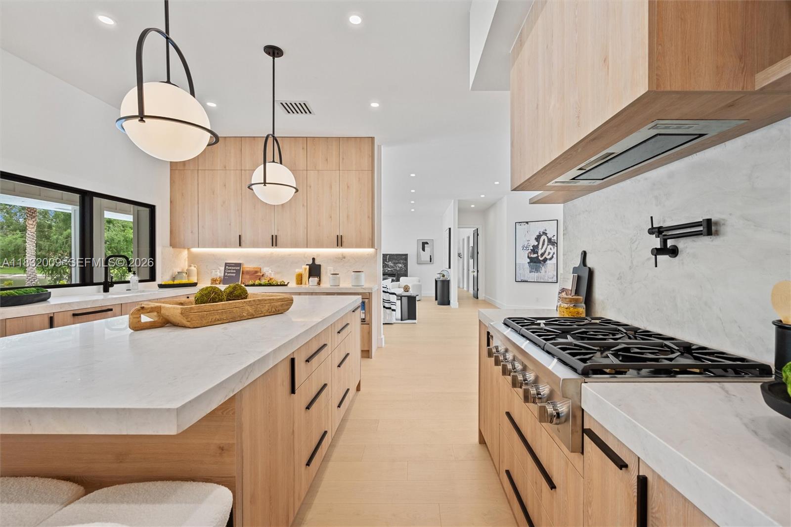 BREAKERS WEST - Residential