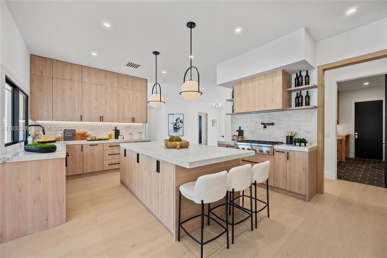 BREAKERS WEST - Residential