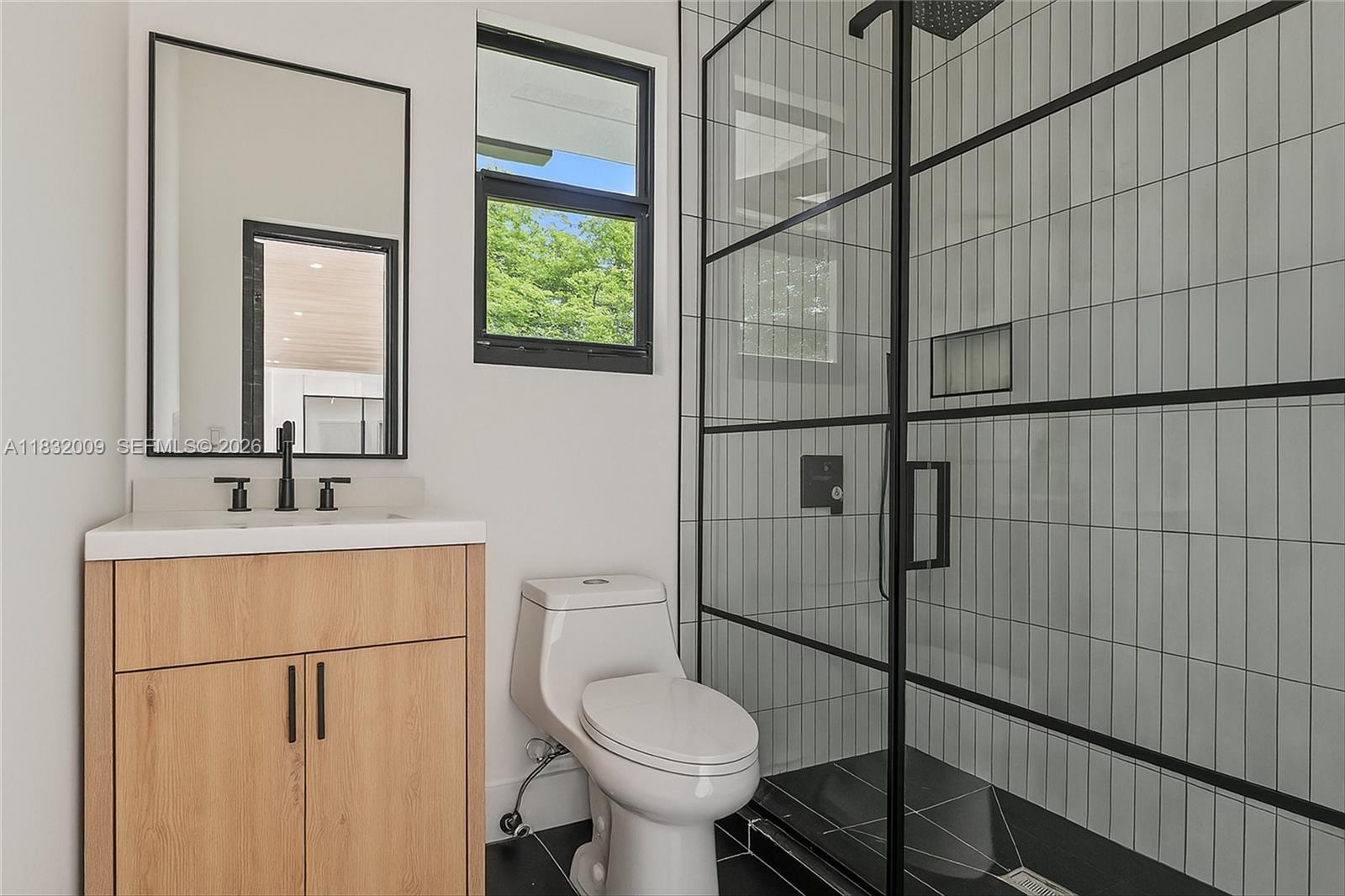 BREAKERS WEST - Residential