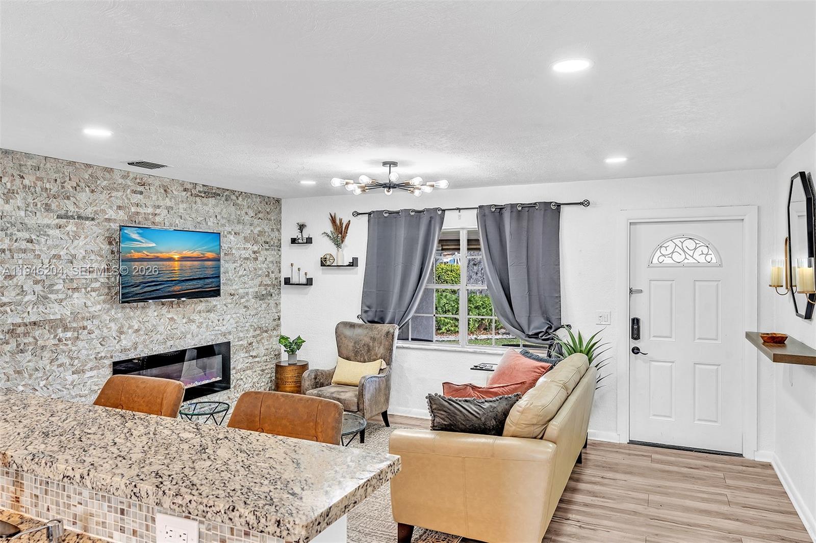 AVON HEIGHTS - Residential