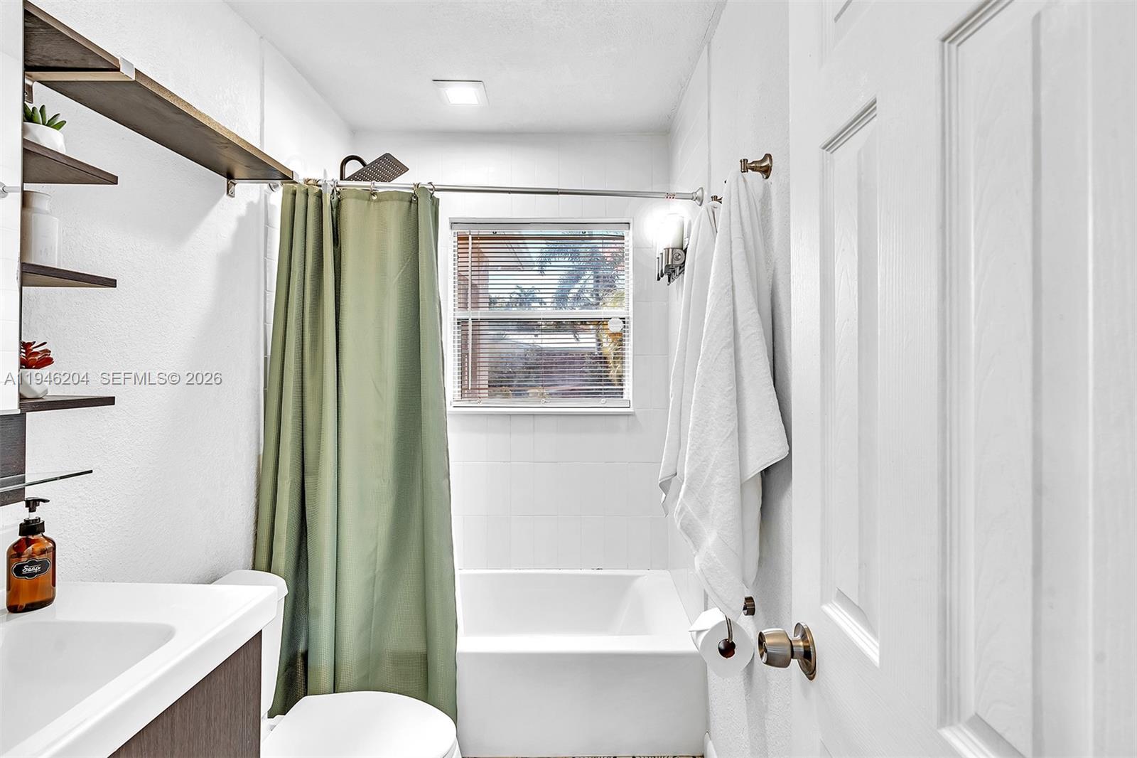 AVON HEIGHTS - Residential