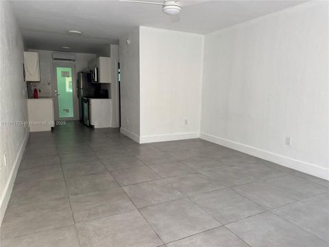 Photo of 75 Washington Ave #10, Miami Beach, FL 33139 (MLS # A11911725)