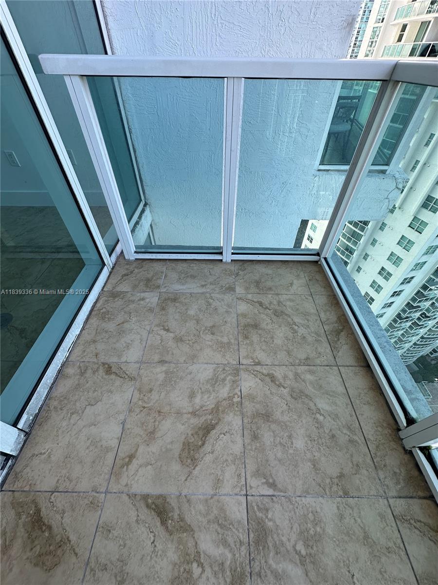 41 SE 5th St 1803