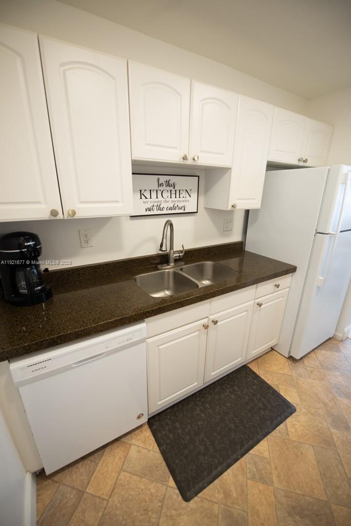 LE CARTIER CONDO - Residential