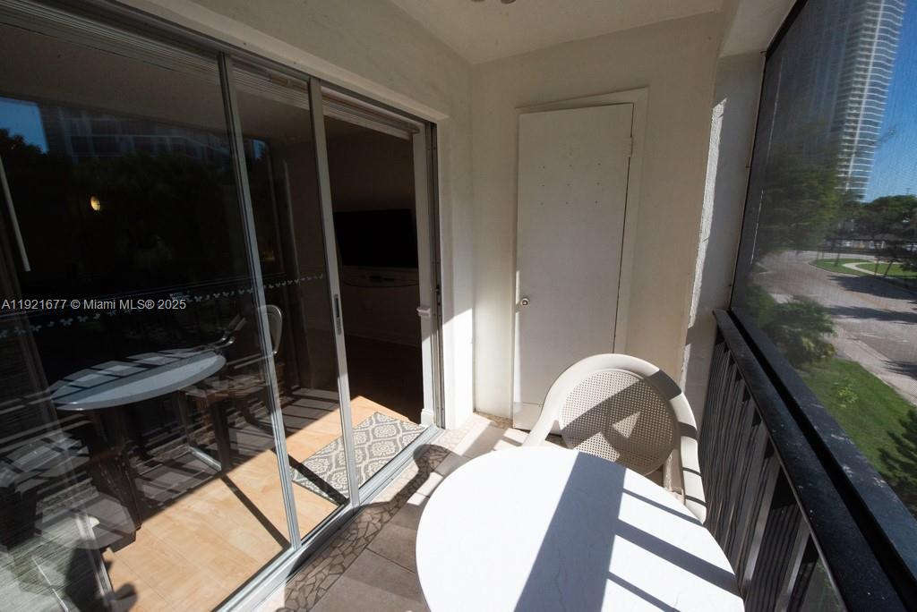 LE CARTIER CONDO - Residential