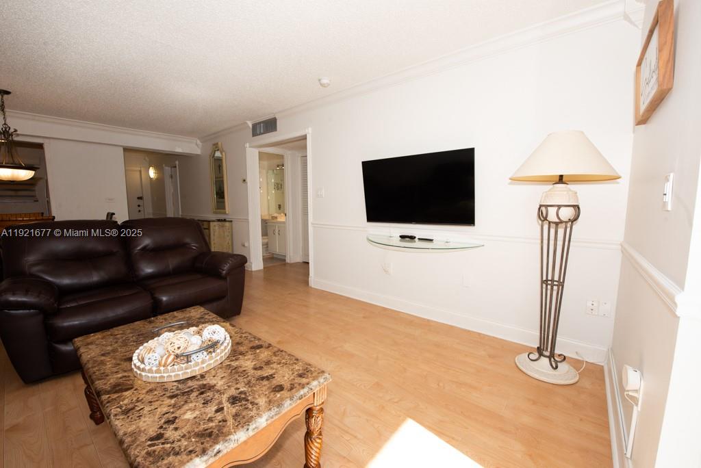 LE CARTIER CONDO - Residential