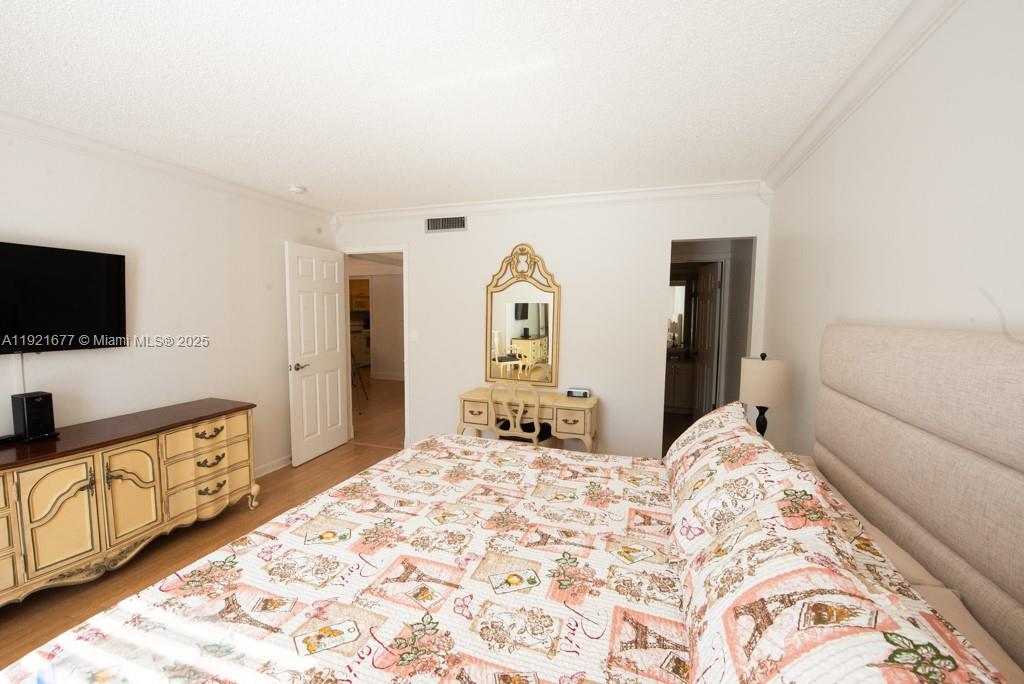 LE CARTIER CONDO - Residential