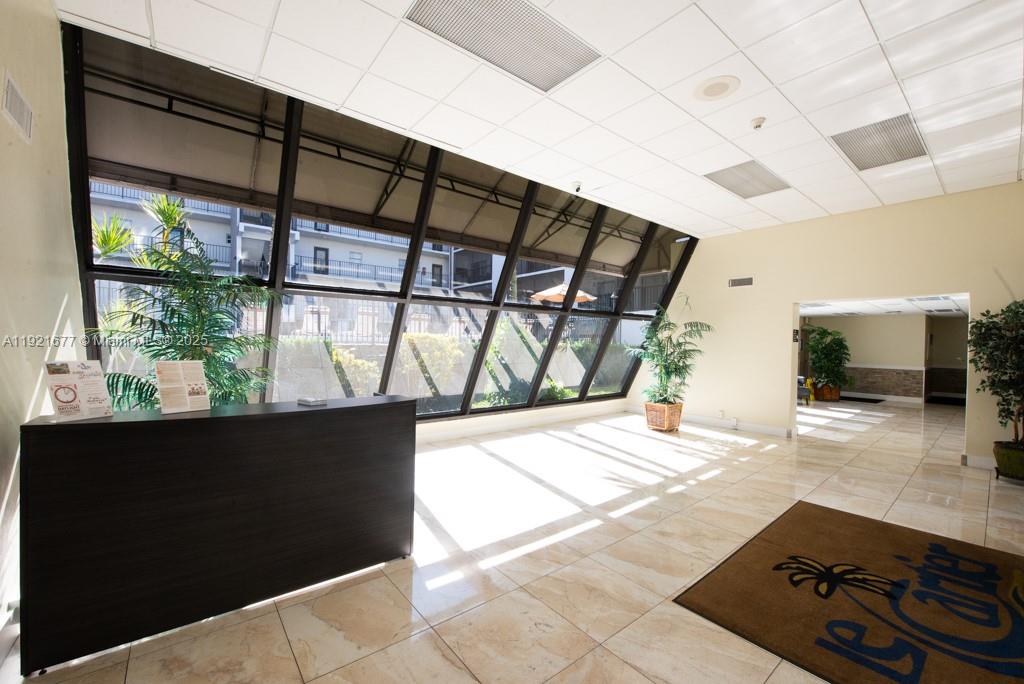 LE CARTIER CONDO - Residential