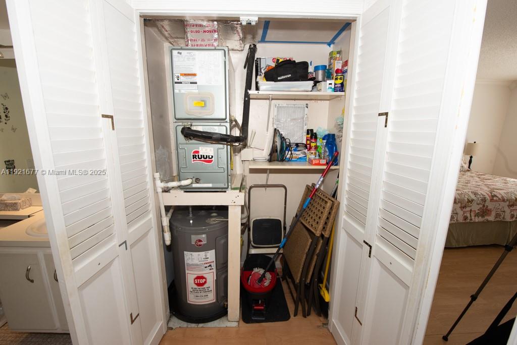 LE CARTIER CONDO - Residential