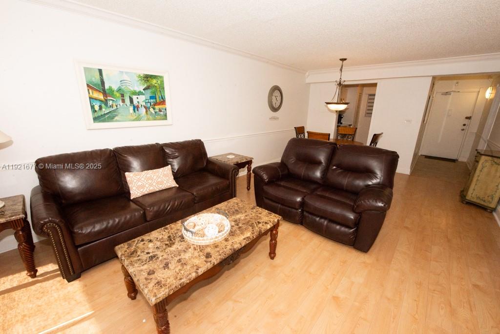 LE CARTIER CONDO - Residential