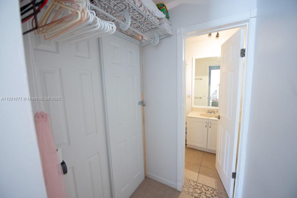 LE CARTIER CONDO - Residential