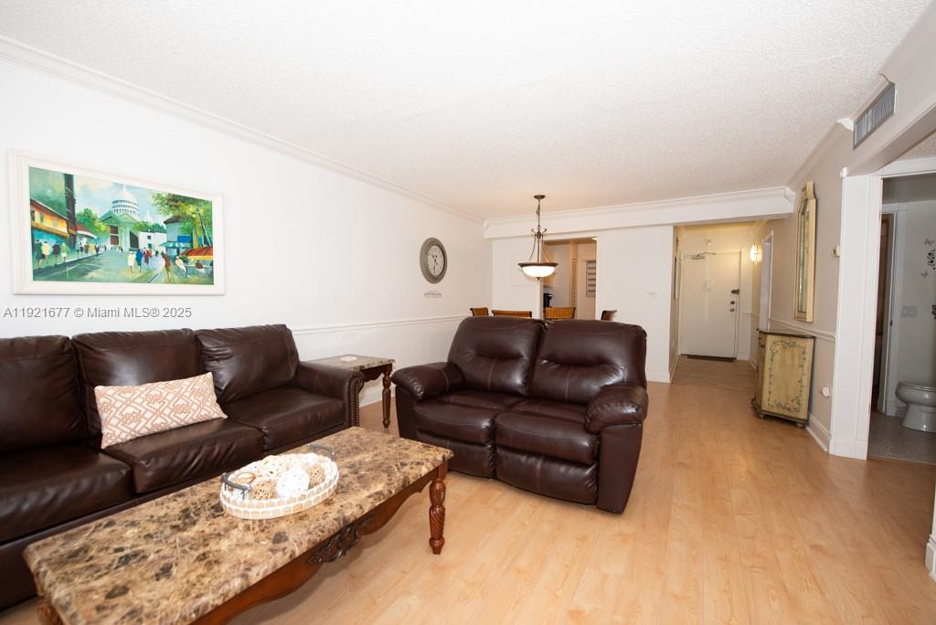 LE CARTIER CONDO - Residential