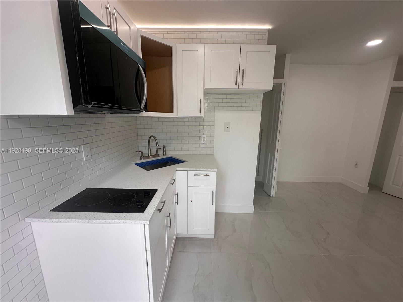 CUTLER RIDGE SEC 4 - Residential Lease