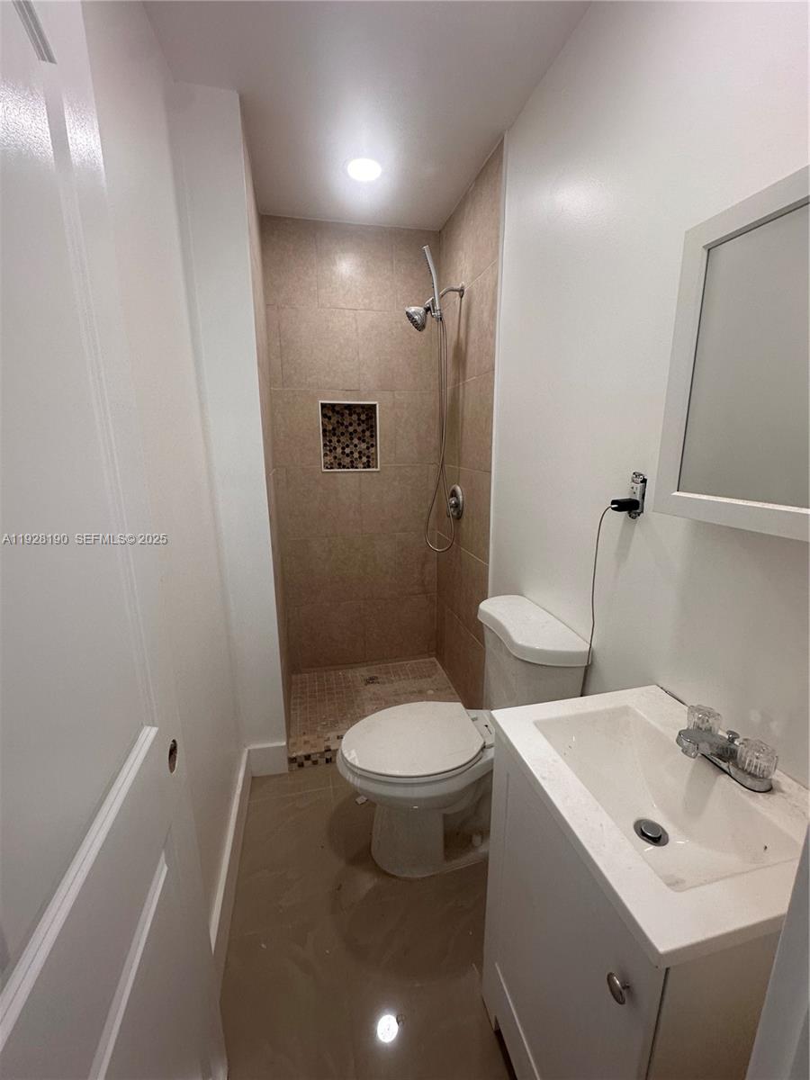 CUTLER RIDGE SEC 4 - Residential Lease