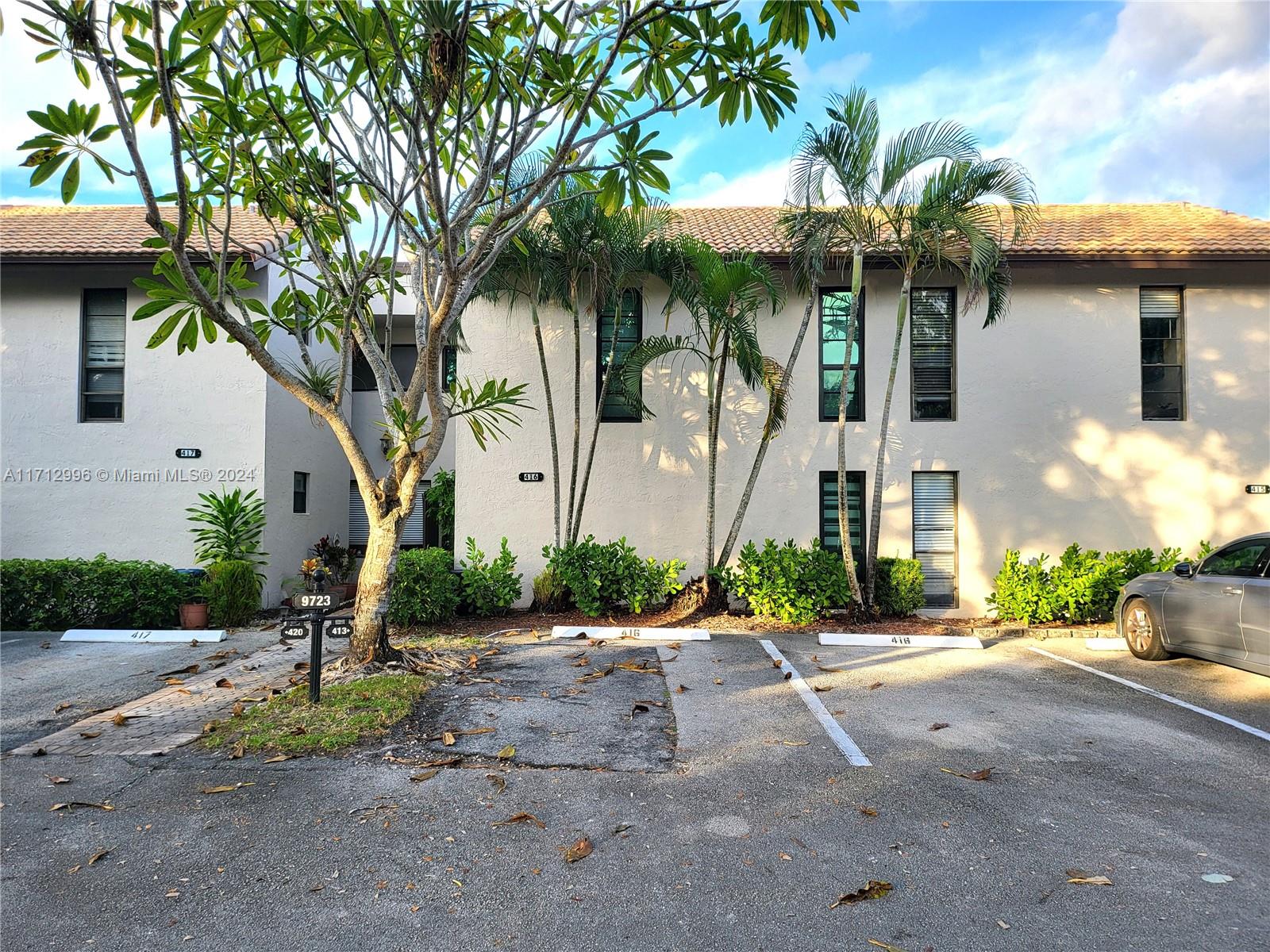 TRELLISES 4B CONDO - Residential