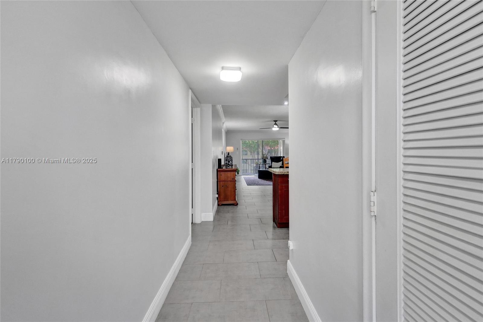 830 S Hollybrook Dr 310