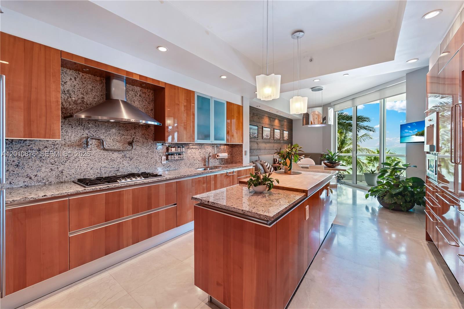 TURNBERRY OCEAN COLONY - Residential