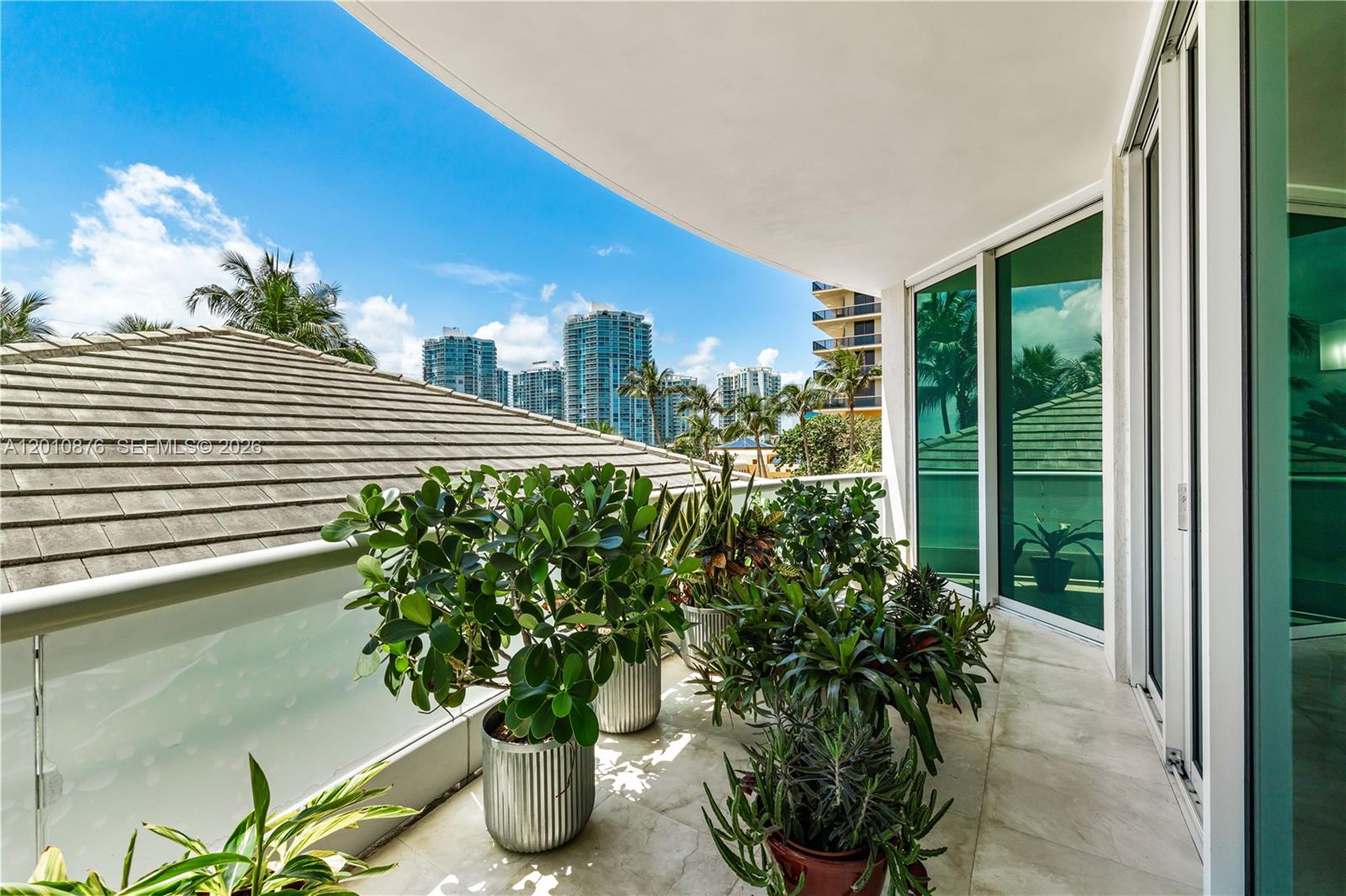 TURNBERRY OCEAN COLONY - Residential