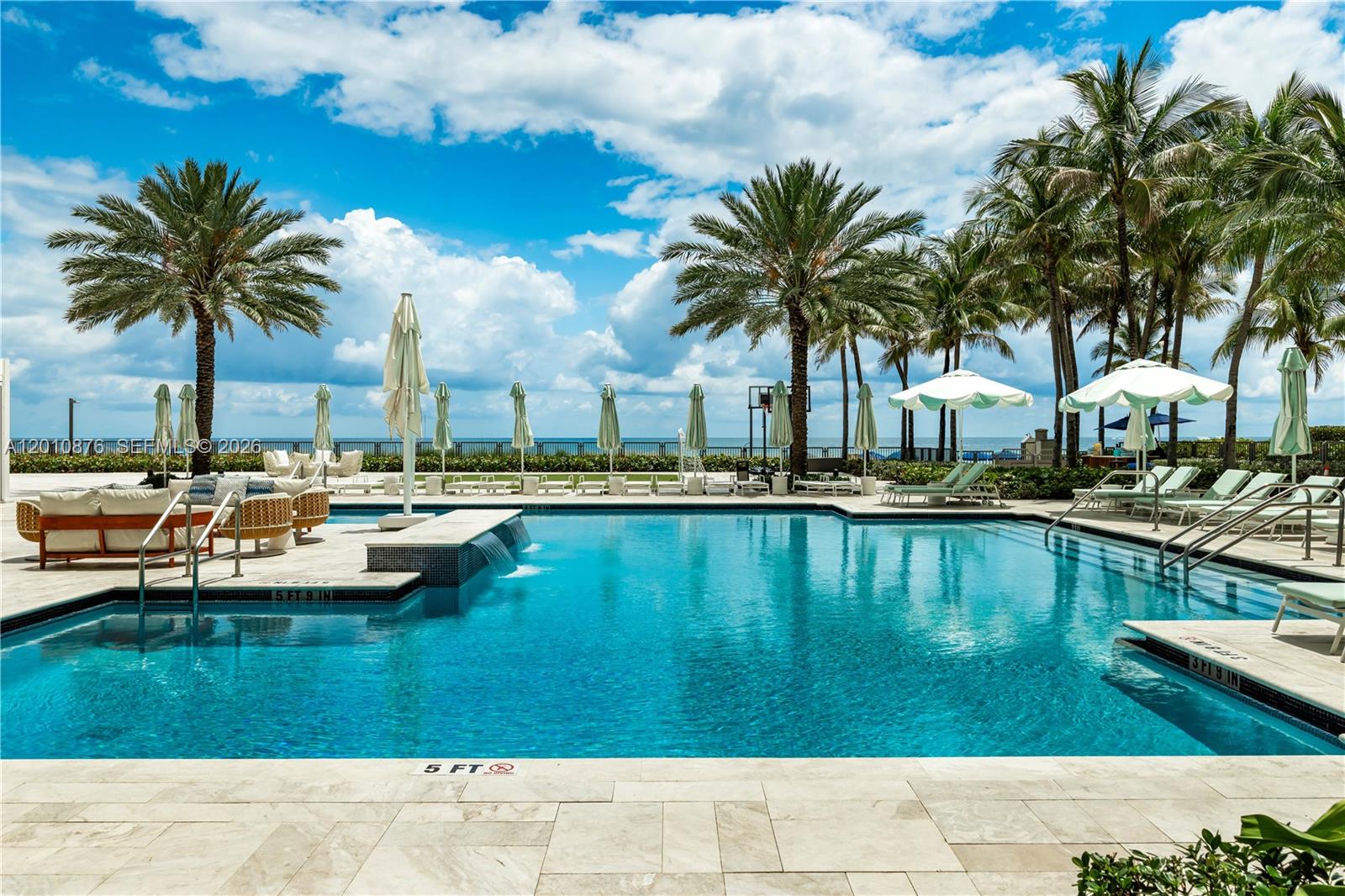 TURNBERRY OCEAN COLONY - Residential