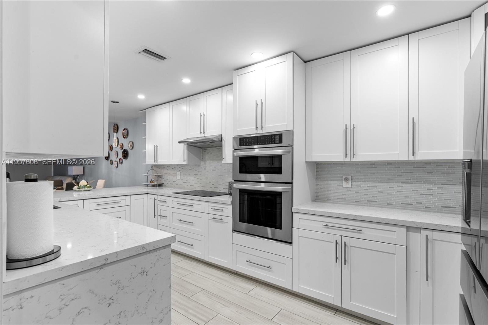 WESTVIEW CONDOMINIUM NO N - Residential